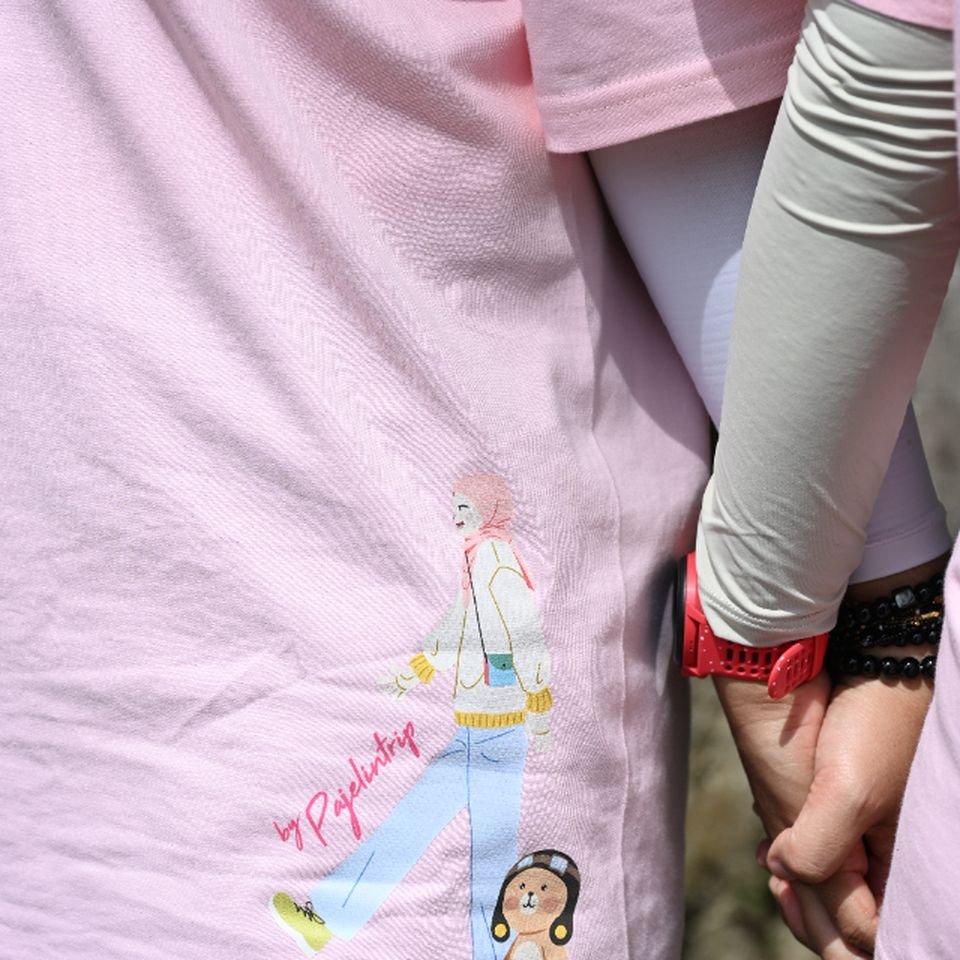 (Merchandise) Ready Stock: Pink Cotton Pajelin & Odi Tshirt (Short Sleeve)